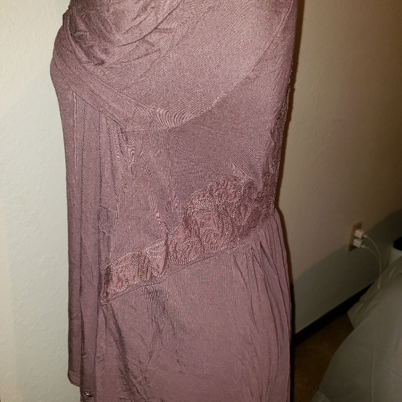 AE Shirt - Picture 4 of 5